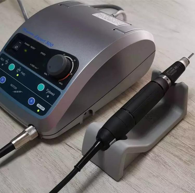 nakanishi電動<a href='/diandongdamoji.htm' class='keys' title='點(diǎn)擊查看關(guān)于打磨機(jī)的相關(guān)信息' target='_blank'>打磨機(jī)</a>.jpg nakanishi電動打磨機(jī).jpg